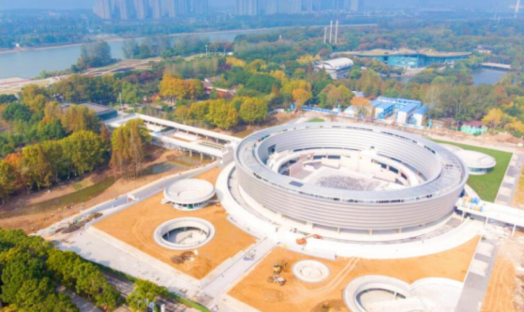 		走遍中建材 | 从地下70米到云端620米，，，，华东质料用混凝土科技倾覆修建想象~_企业动态_CA88集团有限公司	