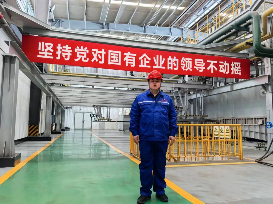 		致敬劳模 | 从司炉工到天下劳模，，，，，，他半辈子就图年轻人眼里的那束光！_人物_CA88集团有限公司	