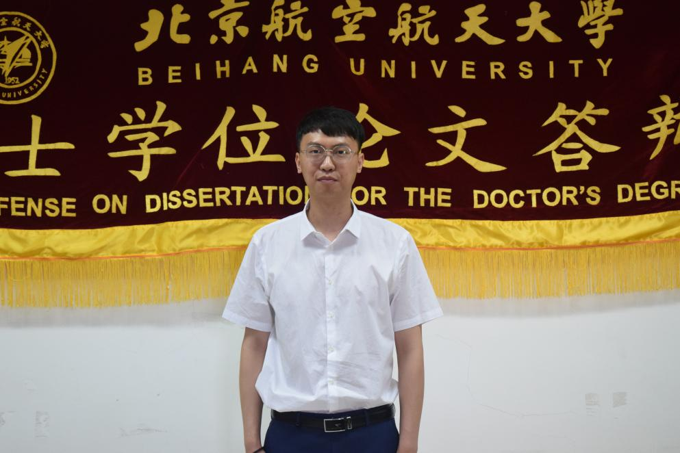 		从“卡脖子”到定标准！新时代青年先锋吕奎霖让陶瓷涂层穿上“中国铠甲”~_人物_CA88集团有限公司	